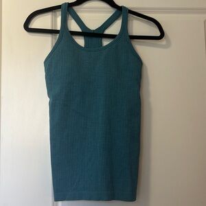 🍋 Lululemon Ebb to Street tank - Size 4